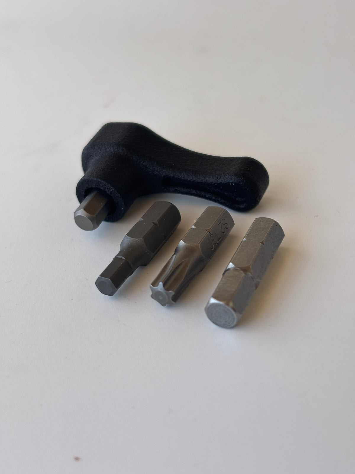 Carrier Mount Backpedal Tool/ 4mm, 5mm, 6mm, and T30 Tips Included